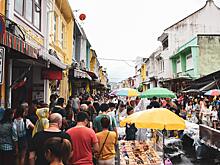 В Таиланде одобрили систему штрафных карточек для туристов