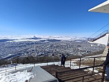 На склоне горы Машук на Ставрополье горит трава