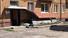 Многоквартирный дом в Гвардейске тонет в нечистотах