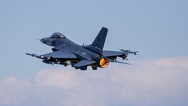 Нидерланды анонсировали поставки Украине истребителей F-16