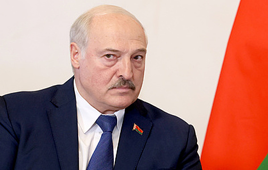 Лукашенко: соседи с Запада жадно смотрят на приграничные территории Белоруссии и Украины