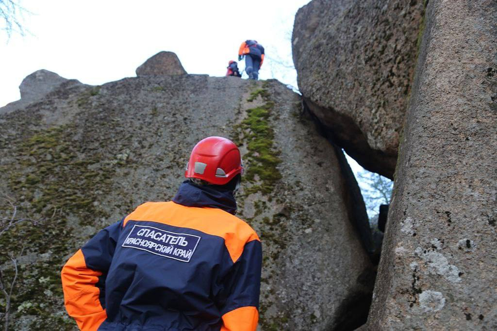 Турист сорвался со скалы в красноярском нацпарке «Столбы»