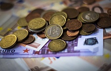 Евро упал ниже 72 рублей