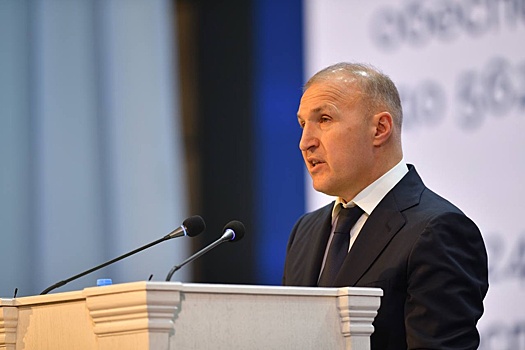 Стобалльники ЕГЭ в Адыгее получат из бюджета региона премию в 100 тысяч рублей