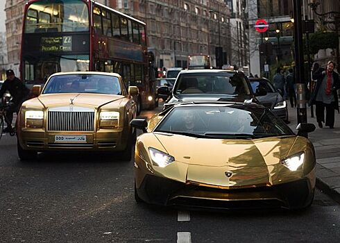 Lamborghini и Rolls-Royce бьют рекорды продаж