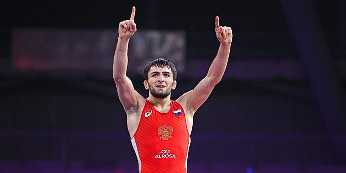 Магомедов завоевал золото чемпионата Европы по вольной борьбе