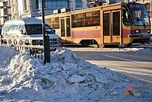 ​В Челябинске из-за сильного снегопада трамваи не вышли на линию