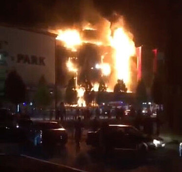 Семь нарушений противопожарной безопасности выявили в горевшем ТЦ в Грозном