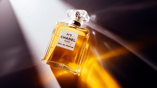 Русский шлейф Chanel №5: что связывает легендарные духи и Кольский полуостров