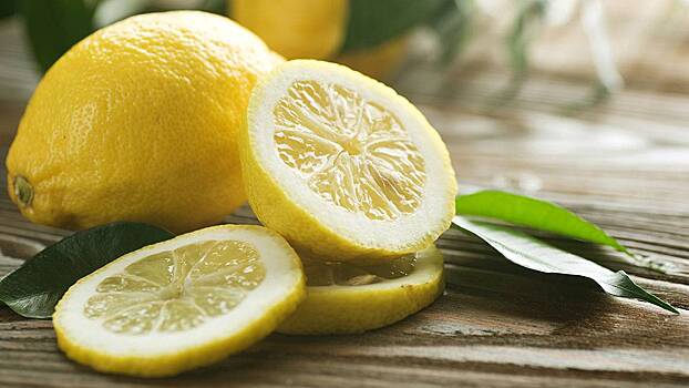 Эксперт рассказала о правилах хранения лимона и имбиря