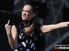 Ольга Бузова на фестивале ParkSeason Fest в Волгограде показала зрителям &quot;фак&quot;