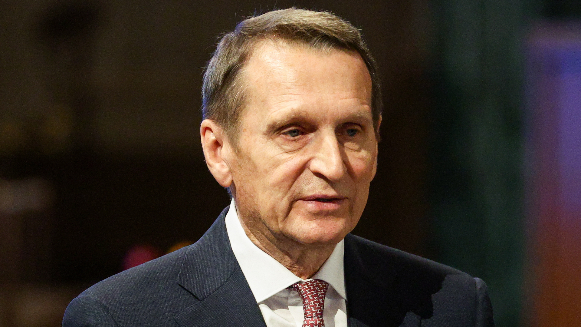 Нарышкин вручил паспорта РФ дочери и внуку информатора разведки СССР Пака