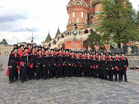 Ученики казачьих школ Краснодара приняли участие в Параде кадет в Москве