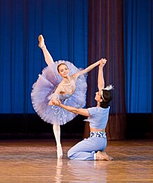 Как бывшая балерина стала известной актрисой?