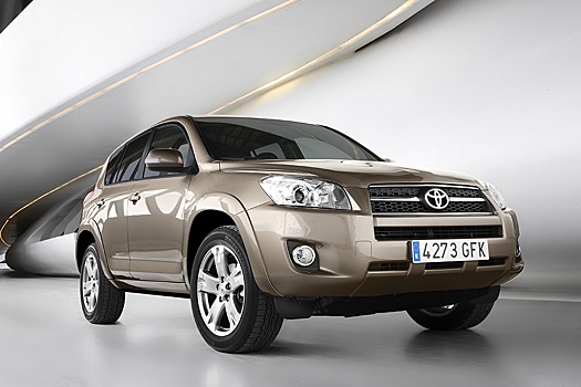 В РФ начались продажи нового Toyota RAV4 2010 года - дешевле "китайцев" и Lada