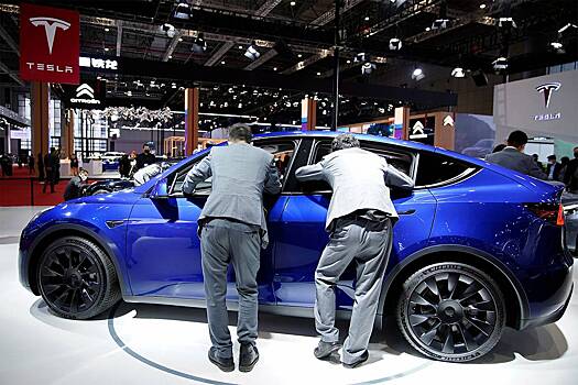 Секретные данные об автопилоте Tesla оказались в сети