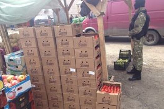 На овощной базе Самары изъято и уничтожено 344 кг турецких помидор