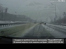 Во Владивостоке Mark II «размотало» о леера на заснеженной дороге