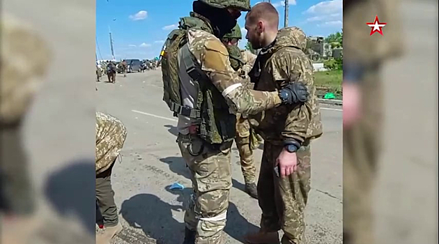 Сдавшийся в плен «Волына» 9 лет назад: «Сдаются только квартиры, проститутки и собаки!»