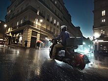 BMW Motorrad представила обновленную версию электроскутера CE 04