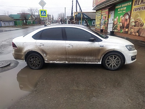 В Омске массовое ДТП: столкнулись три автомобиля и автобус