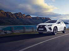 Кроссовер Lexus RX возглавил 10 самых продаваемых премиальных автомобилей в России в 2021 году
