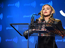 Мадонна снимет о себе биографический фильм