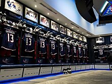 «Коламбус» и «Флорида» почтили память Годро: вышли на разминку в форме с фамилией Джонни, «Блю Джекетс» появились на льду вчетвером, первые 13 секунд матча прошли без игровых действий