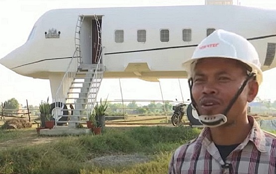 Камбоджиец построил себе «дом-самолет»