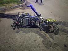В Кирове после столкновения с «Маздой» байк разорвало на части: мотоциклист госпитализирован