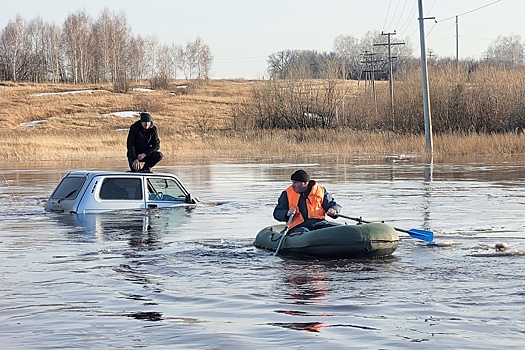 В Орск из Подмосковья вылетела вторая группа спасателей МЧС