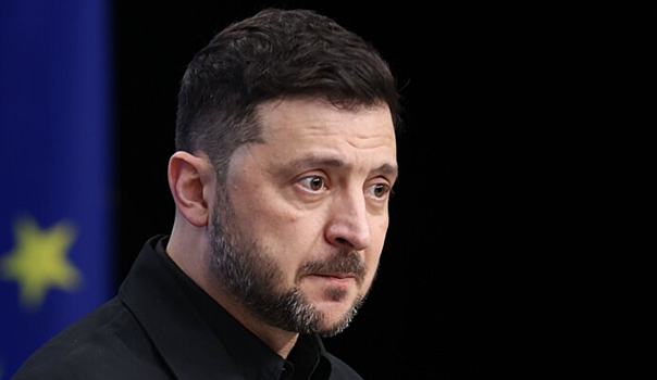 Зеленский назвал ненормальной ситуацию с теплом в Киеве