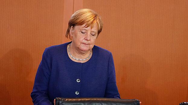 Рейтинг блока Меркель обновил антирекорд