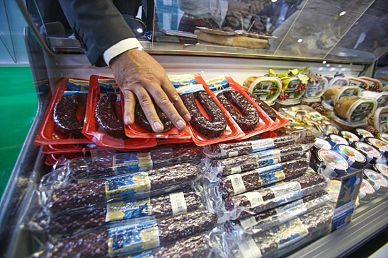 В Москве в магазинах "Светофор" изъяли более 14 тонн просроченной продукции