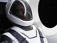 Маск показал космический скафандр будущего SpaceX