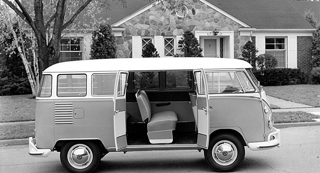 Серийный Volkswagen ID.Buzz представят 9 марта