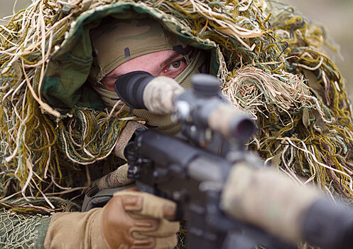 Снайперы военной 201-й РВБ совершенствуют маскировку, учитывая опыт Сирии