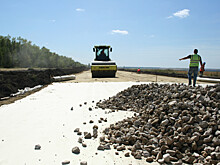 В городах и районах Тамбовской области ускорили заключение контрактов на проведение дорожного ремонта