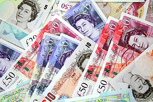 Фунт стерлингов дорожает к доллару после заседания Банка Англии