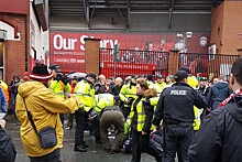 УЕФА в шоке от избиения болельщиками "Ромы" фанатов "Ливерпуля"