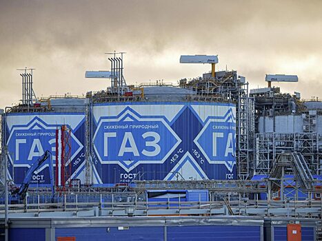 Эксперт Демидов: Европа закупает российский СПГ из-за отсутствия санкций