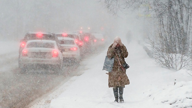 Уровень опасности «желтый»: снег и гололед надвигаются на Петербург