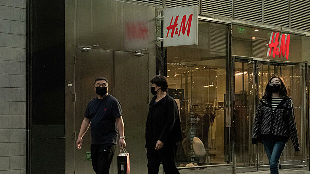 H&M приостановила работу в РФ