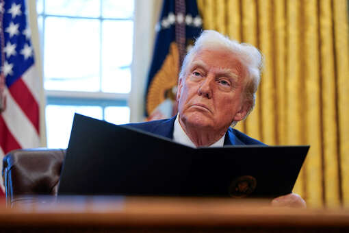 Трамп снял гриф секретности с расследования ФБР о якобы его связях с РФ
