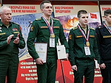 Фомин наградил призеров Всеармейского этапа Международной олимпиады по иностранному языку