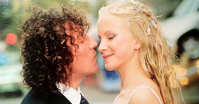 Молодая красавица-жена Владимира Кузьмина показала нежные свадебные фото в годовщину брака
