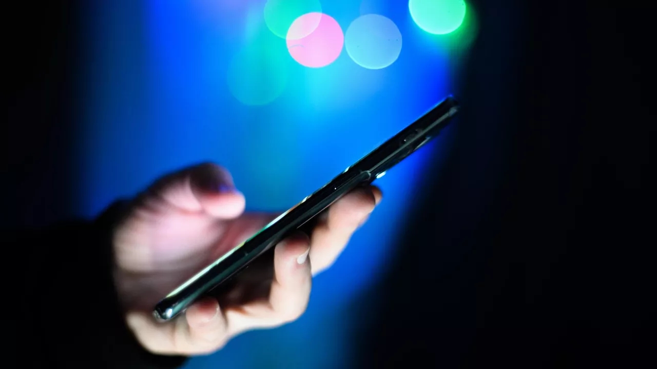 У пенсионерки в Москве похитили 27,8 млн рублей