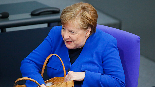 Почему Меркель вспомнила о «гибридной войне» с Россией