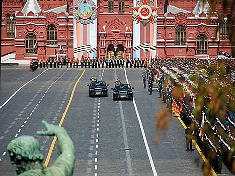 Путин без танков: что покажут телеканалы 9 мая вместо Парада Победы