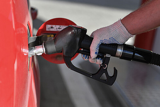 В ФАС заявили об отсутствии спешки АЗС в снижении цен на топливо
